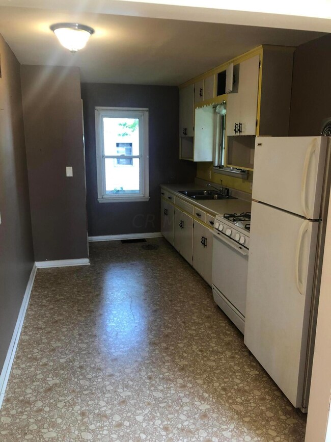 522 Universal Ave, Marion, OH 43302 - photo 5