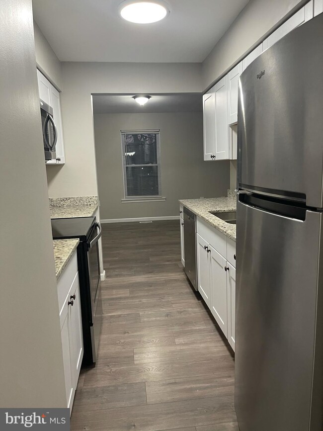 9033 Continental Place, Hyattsville, MD 20785 - photo 5