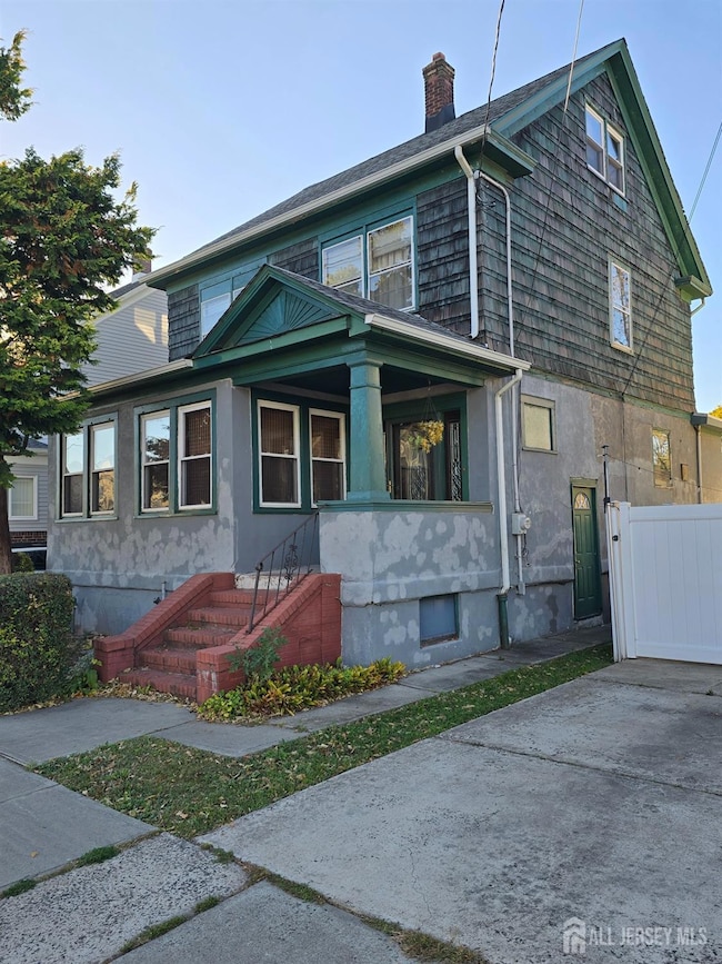 17 Atlantic St, Carteret, NJ 07008 - photo 2