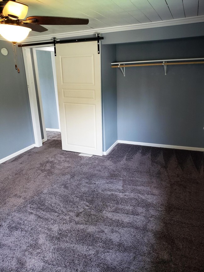 911 S Woodland Dr, Mandan, ND 58554 - photo 4