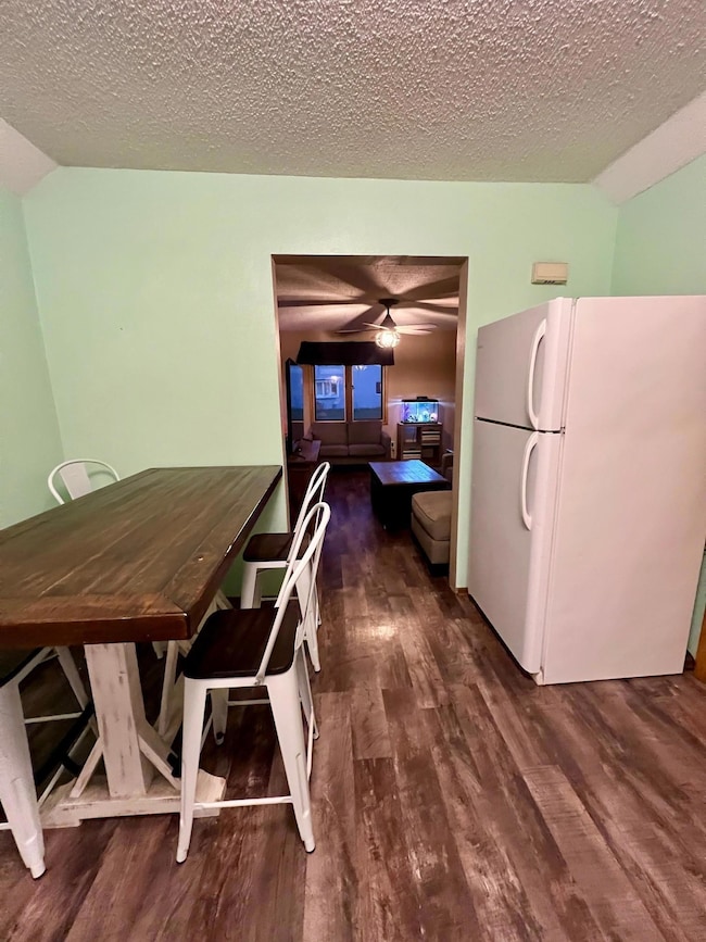 Dining room to Livingroom view.jpg