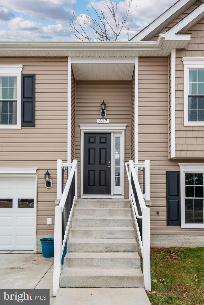 317 Ryan Rd, Glen Burnie, MD 21061 - photo 4