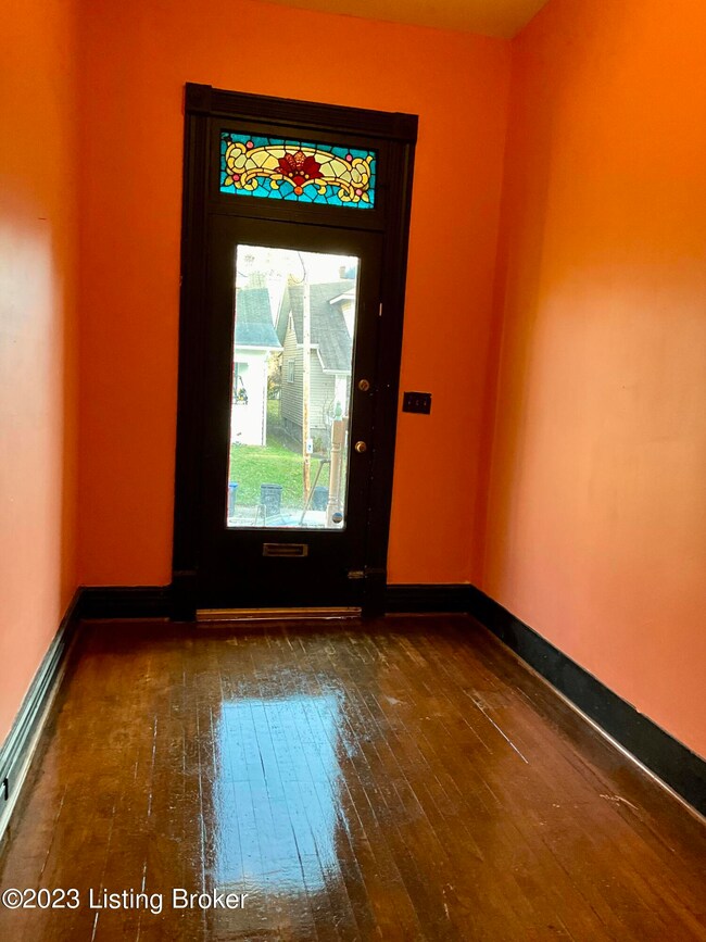 1801 Tyler Pkwy unit 2, Louisville, KY 40204 - photo 2