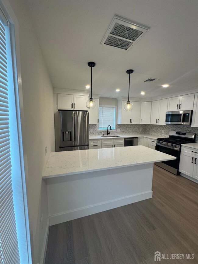 412 W Chestnut Ave, Metuchen, NJ 08840 - photo 4