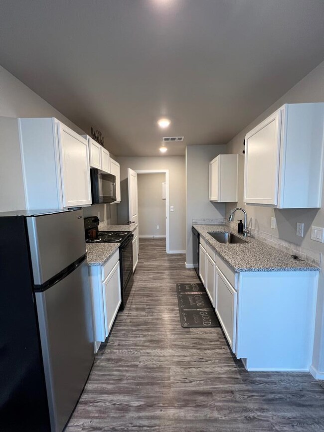 1317 E 93rd St, Odessa, TX 79765 - photo 4