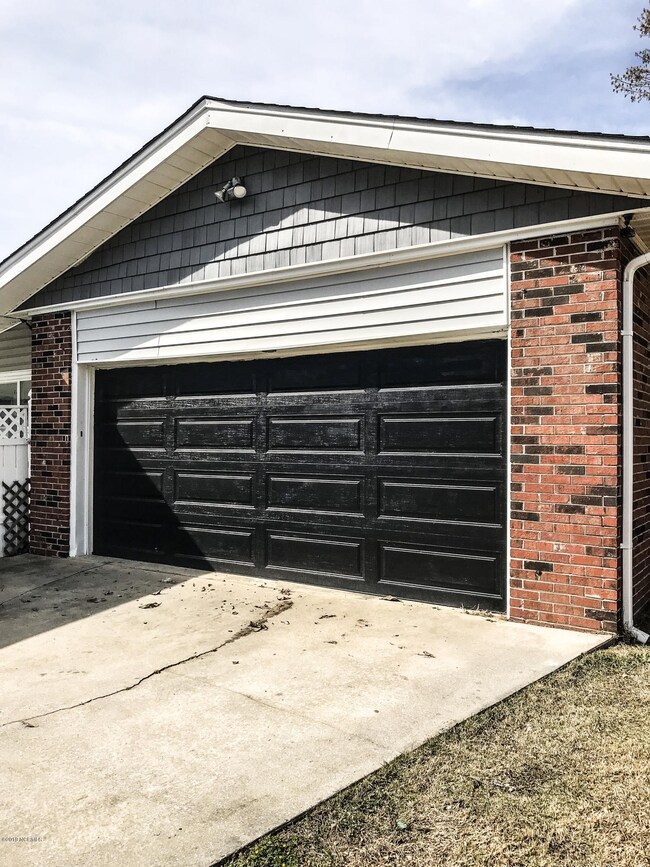 103 Doris Ave, Jacksonville, NC 28540 - photo 4