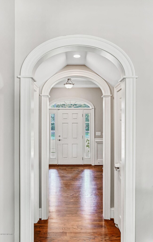 301MarshOaksDrive-04
