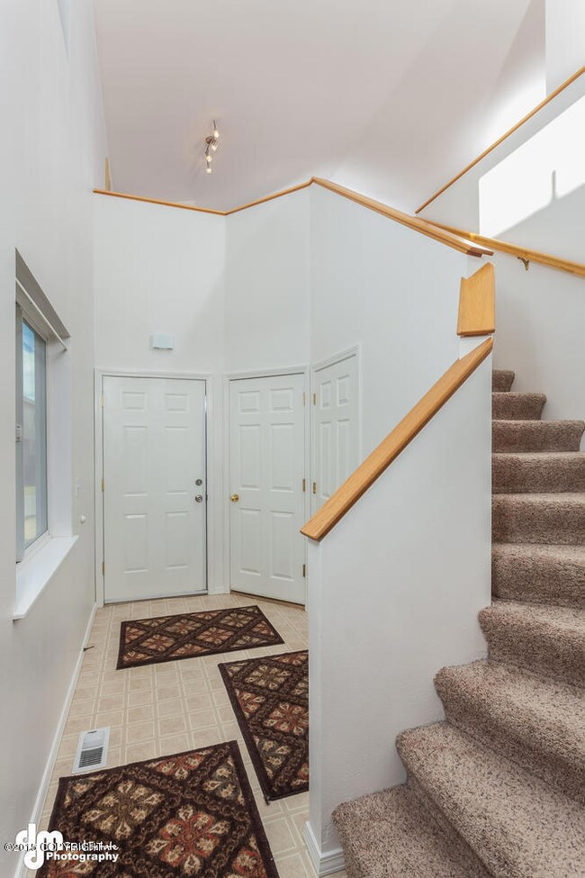 1910 Sturbridge Ct Anchorage-large-005-E