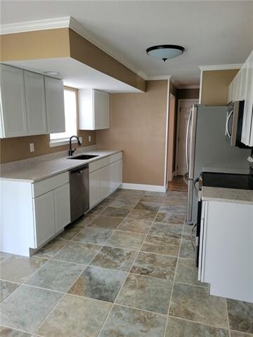 Brand new kitchen cabinets and granite countertops