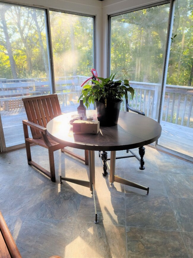 91 Carol Lane Includes 2 Adjacent Lots unit includes 2 adjacent, Oak Bluffs, MA 02557 - photo 6