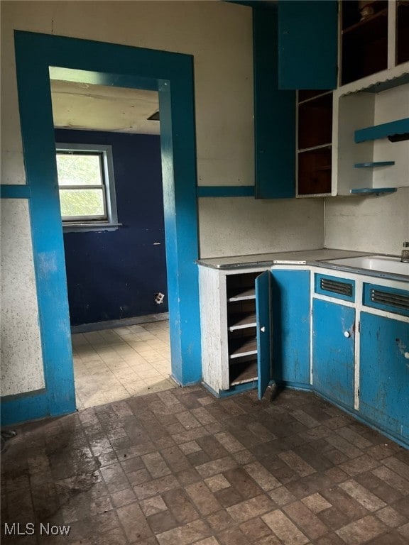 318 11th St, Elyria, OH 44035 - photo 4