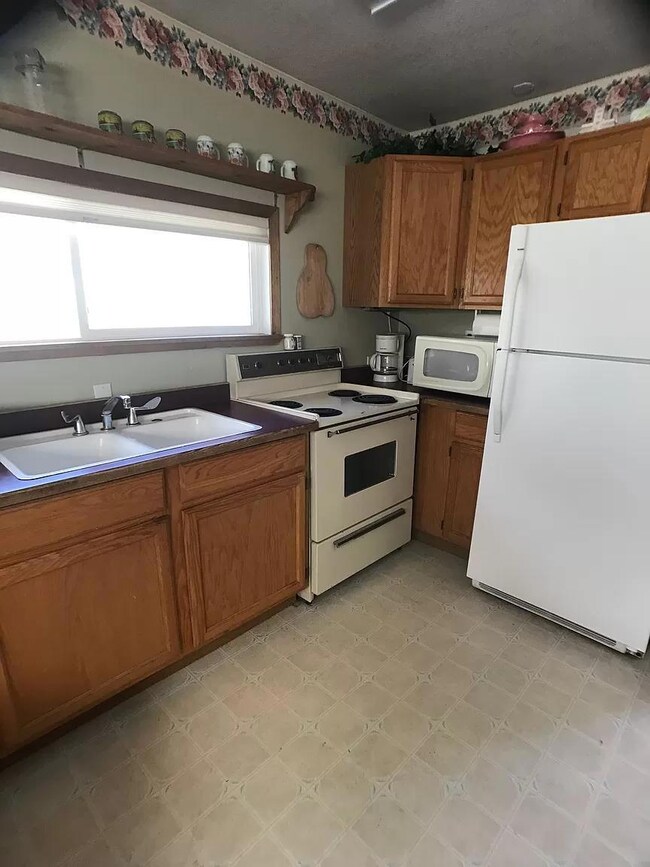 615 N Mountain Blvd, Mount Vernon, OR 97865 - photo 3