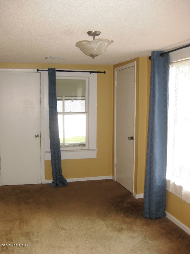 8243 Newton Rd, Jacksonville, FL 32216 - photo 3