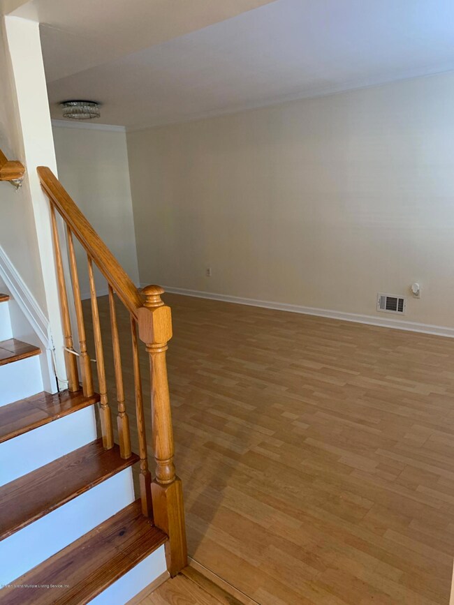 6 Revere Ln unit C, Staten Island, NY 10306 - photo 7