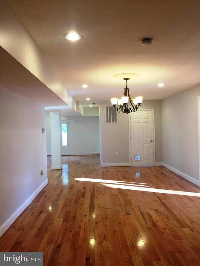 11632 Hourglass Way, Germantown, MD 20876 - photo 4