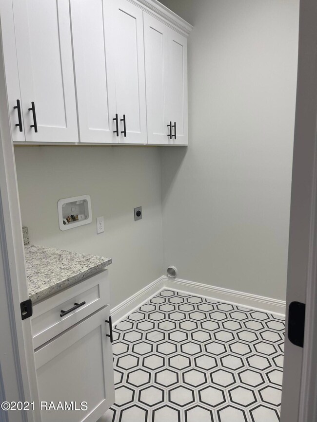 2AC26CEA-5801-420C-9C41-F490584E4184