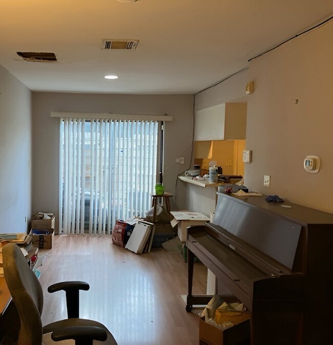 9901 Sharpcrest St unit 4, Houston, TX 77036 - photo 2