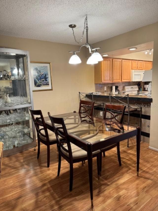 Dining area open to both Kitchen and Living Room