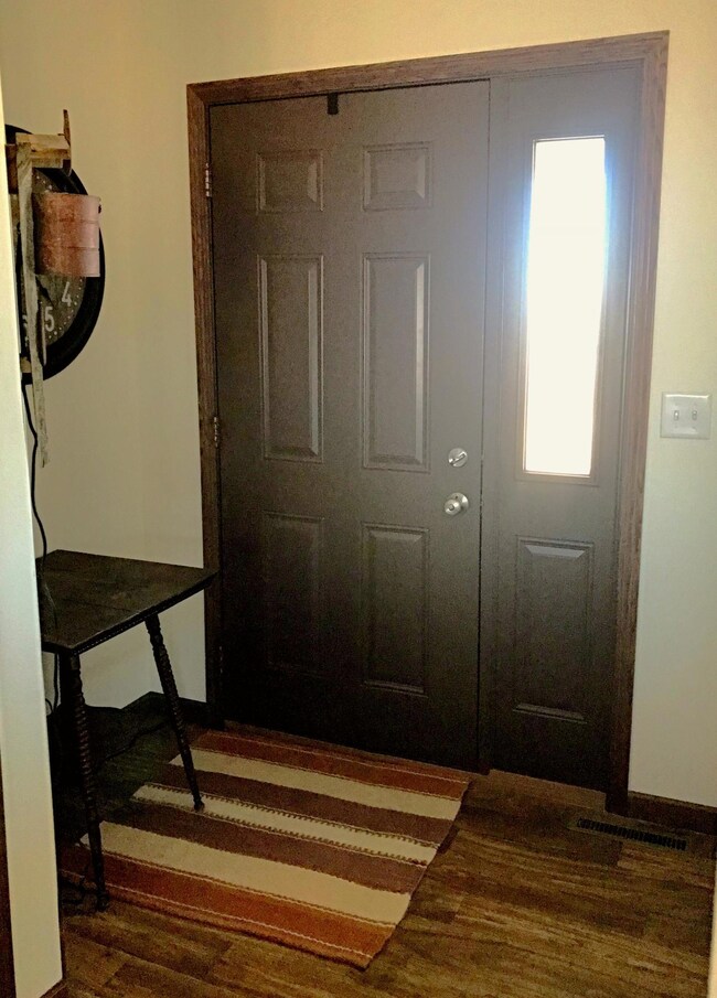 14706 Baxter St, Williston, ND 58801 - photo 3