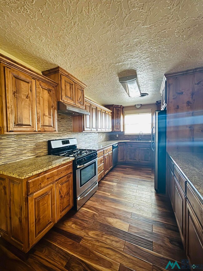 1317 Stratford Ln, Clovis, NM 88101 - photo 5