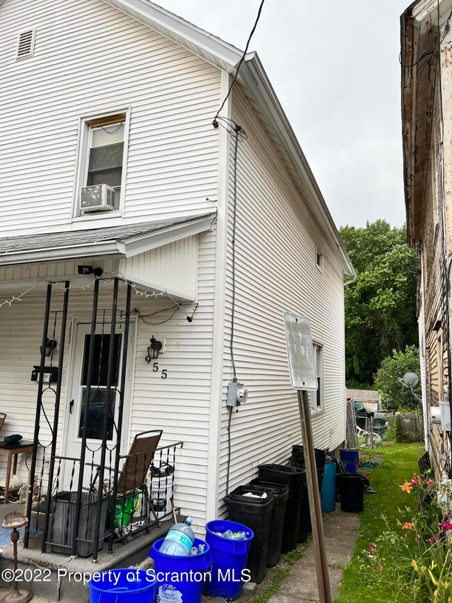 955 Johler Ave, Scranton, PA 18508 - photo 2
