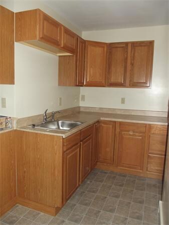1252 S Main St unit 2, Palmer, MA 01069 - photo 2