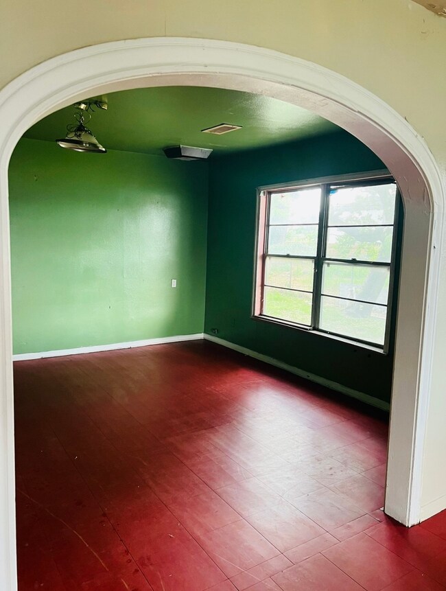 4425 Harvard St, Houston, TX 77018 - photo 4