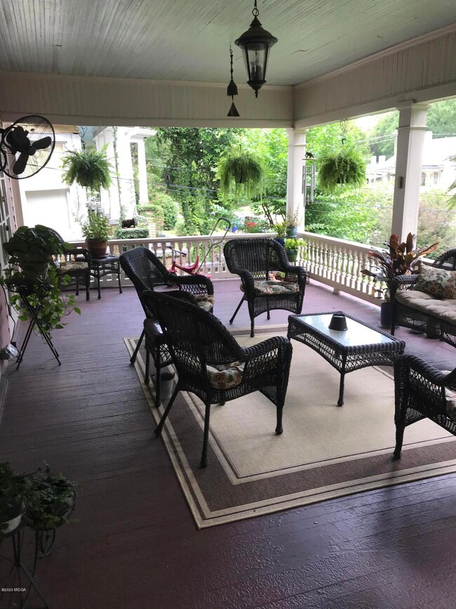 1015 Magnolia St, Macon, GA 31201 - photo 5