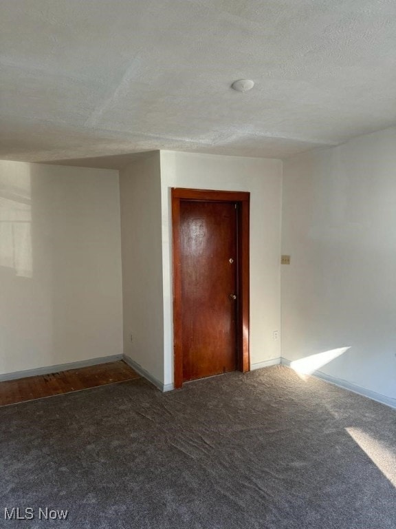 546 Baird St, Akron, OH 44311 - photo 2