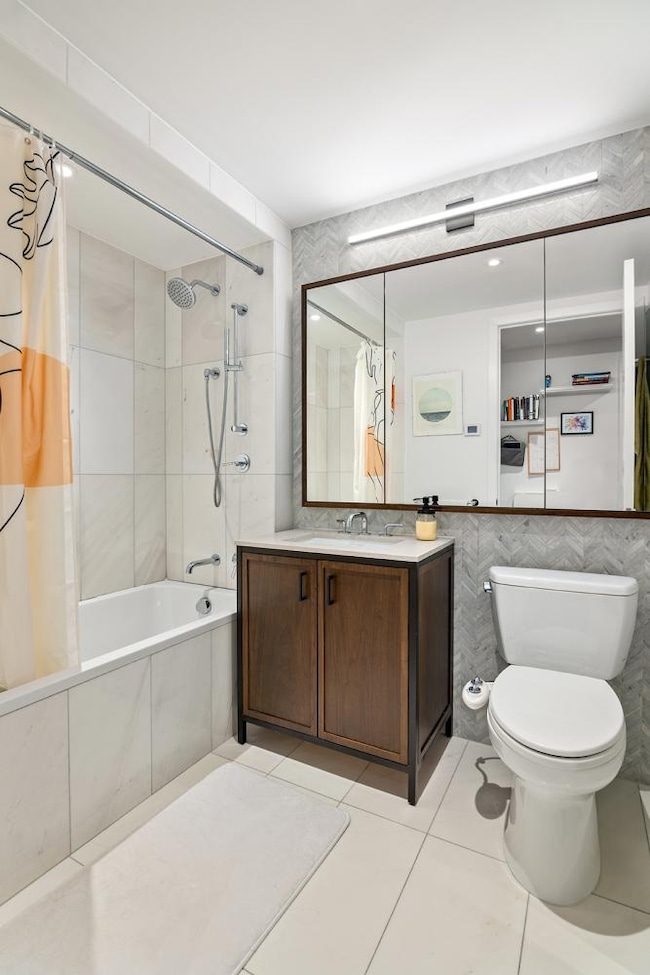 10 Lenox Ave unit 5A, New York, NY 10026 - photo 4