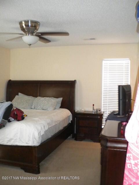 10157 Palmer (5)