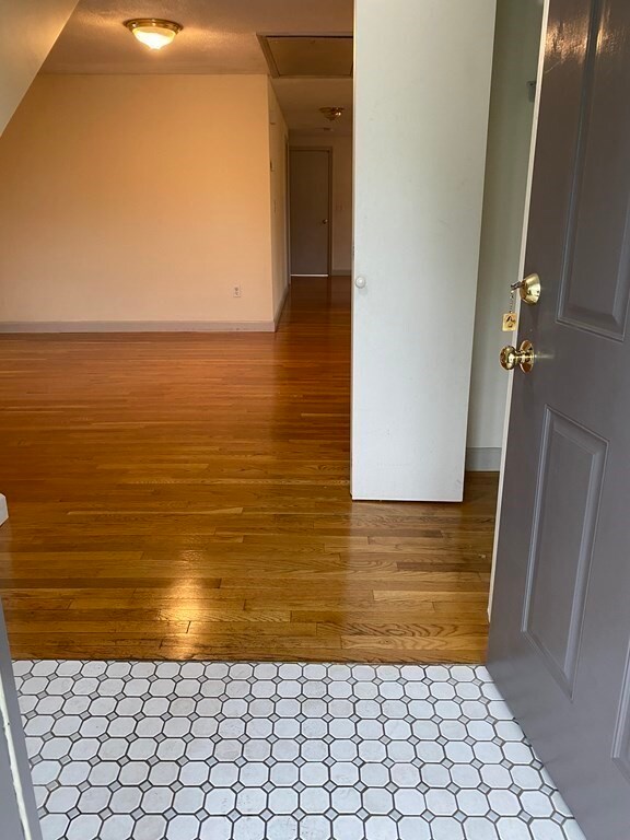 71 Washington St unit A, Woburn, MA 01801 - photo 3