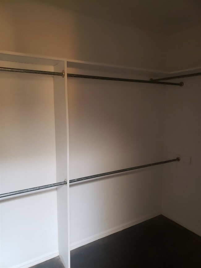 3402 3402 Thornridge Cir, Duncan, OK 73533 - photo 6