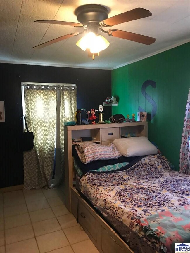 406 W Wolfe St, Sullivan, IN 47882 - photo 4