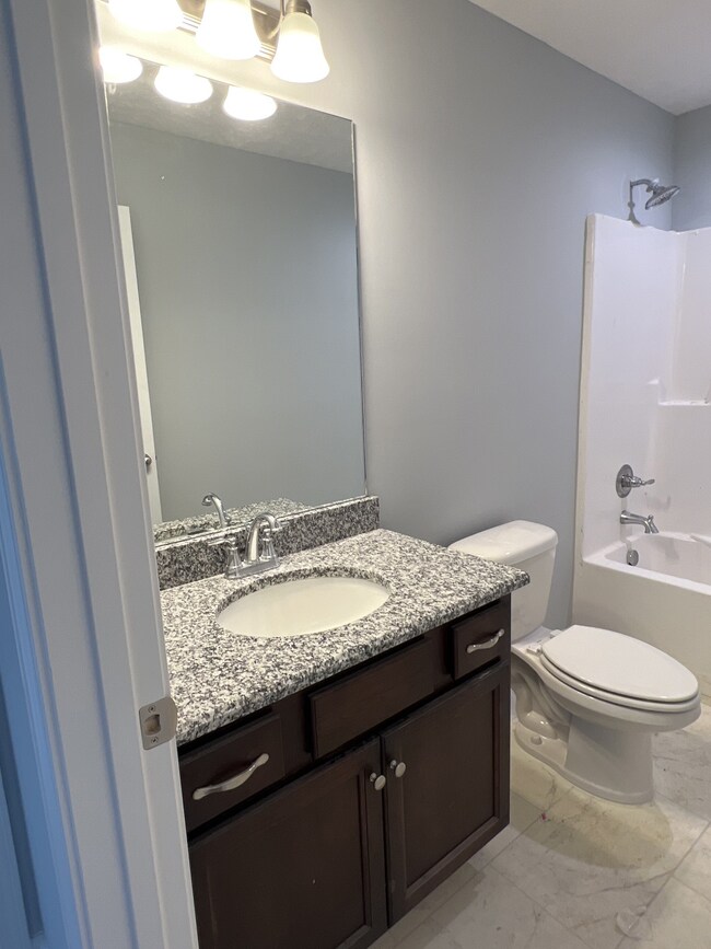 202 Meadowbrook Dr, Shelbyville, TN 37160 - photo 7