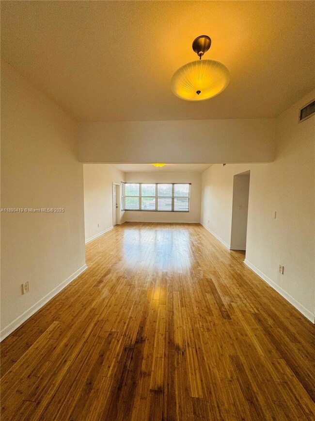 1905 Calais Dr unit 5, Miami Beach, FL 33141 - photo 6