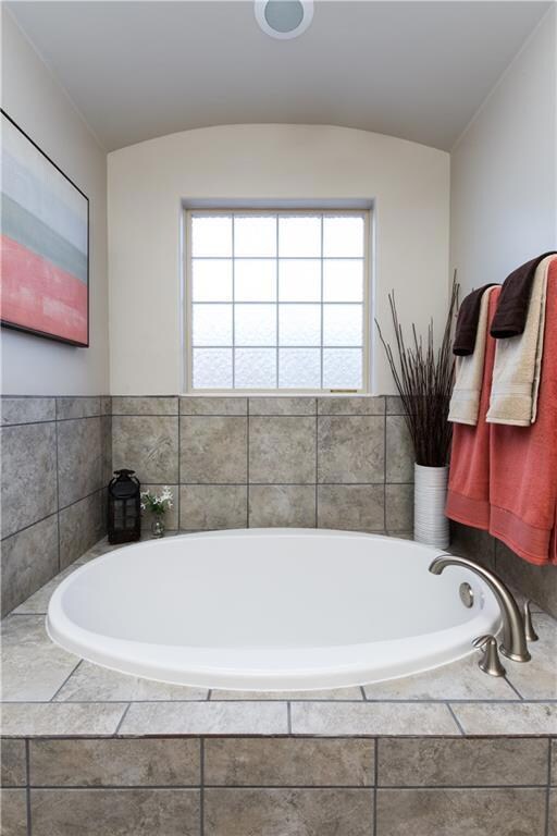 804 Oxfordshire St, Horizon City, TX 79928 - photo 4