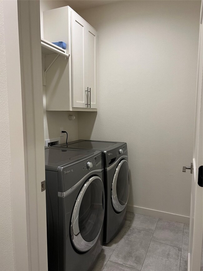 1145 N Academy Unit 2 Ave, New Braunfels, TX 78130 - photo 7