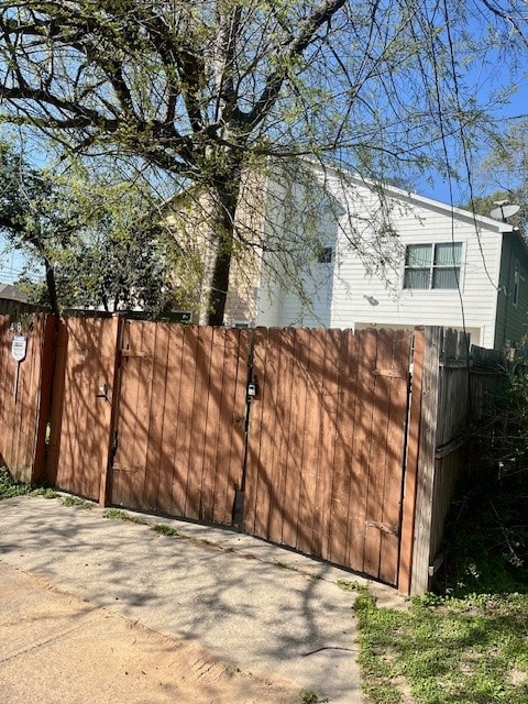 4836 Broom St, Houston, TX 77091 - photo 3