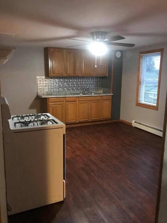 30 Grover St, North Providence, RI 02911 - photo 4