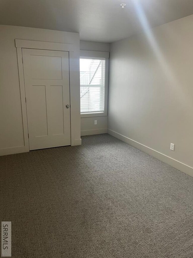 6289 N Silver Fox Rd, Ammon, ID 83401 - photo 6