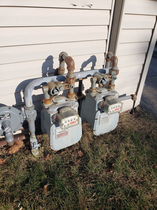 420 E 14th St unit 2, Anderson, IN 46016 - photo 6