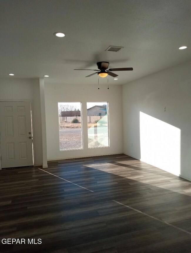 718 Cobre St unit 2, El Paso, TX 79928 - photo 3