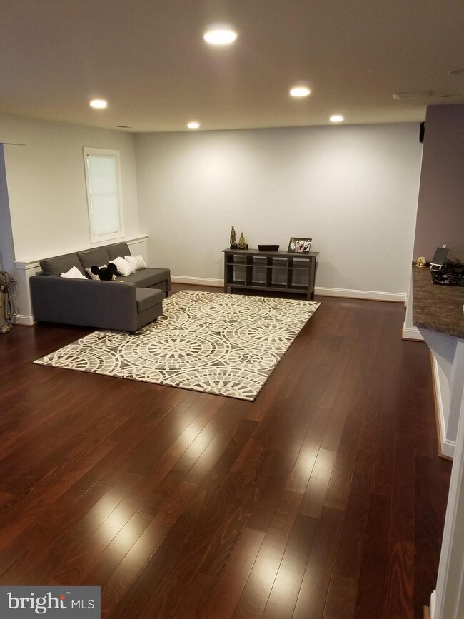 8984 Hooes Rd, Lorton, VA 22079 - photo 4