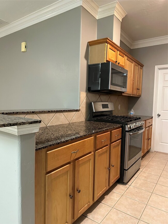 10602 Logger Pine Trails, Houston, TX 77088 - photo 4