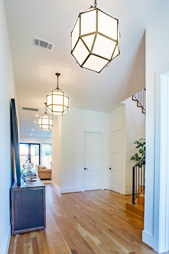 2203 Woodhead St, Houston, TX 77019 - photo 2