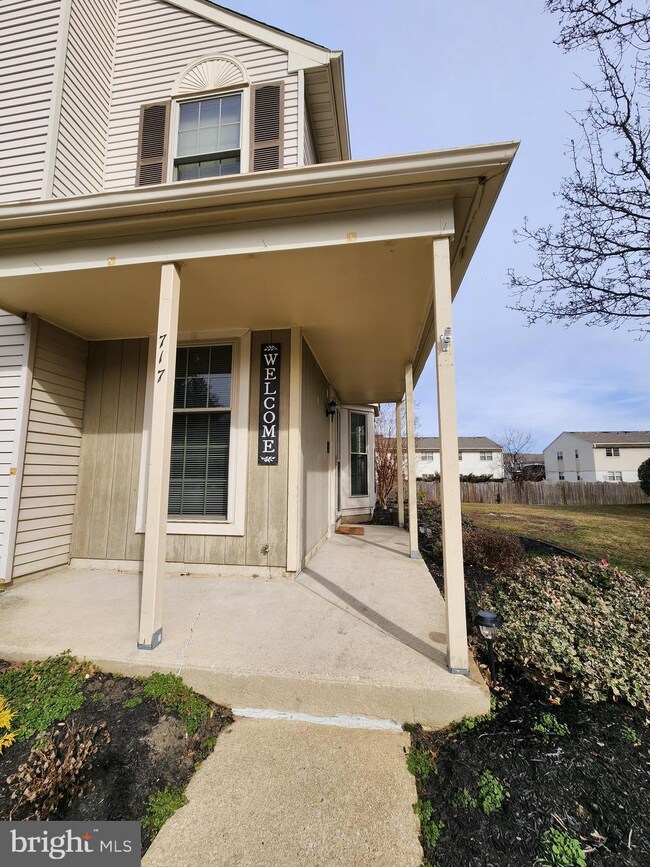 717 Garrison Ct unit 717, West Deptford, NJ 08051 - photo 2