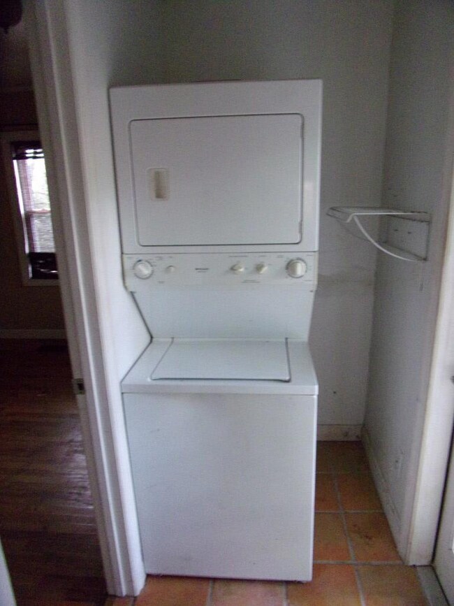 Hall Laundry Room