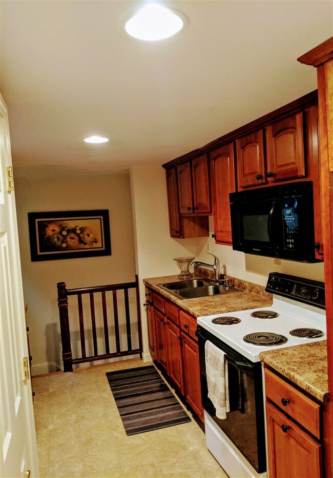 106 Gile Pond Rd, Franklin, NH 03235 - photo 5