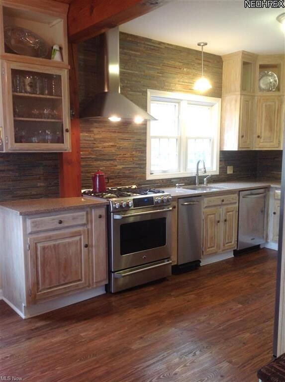 1606 Compton Rd, Cleveland, OH 44118 - photo 5